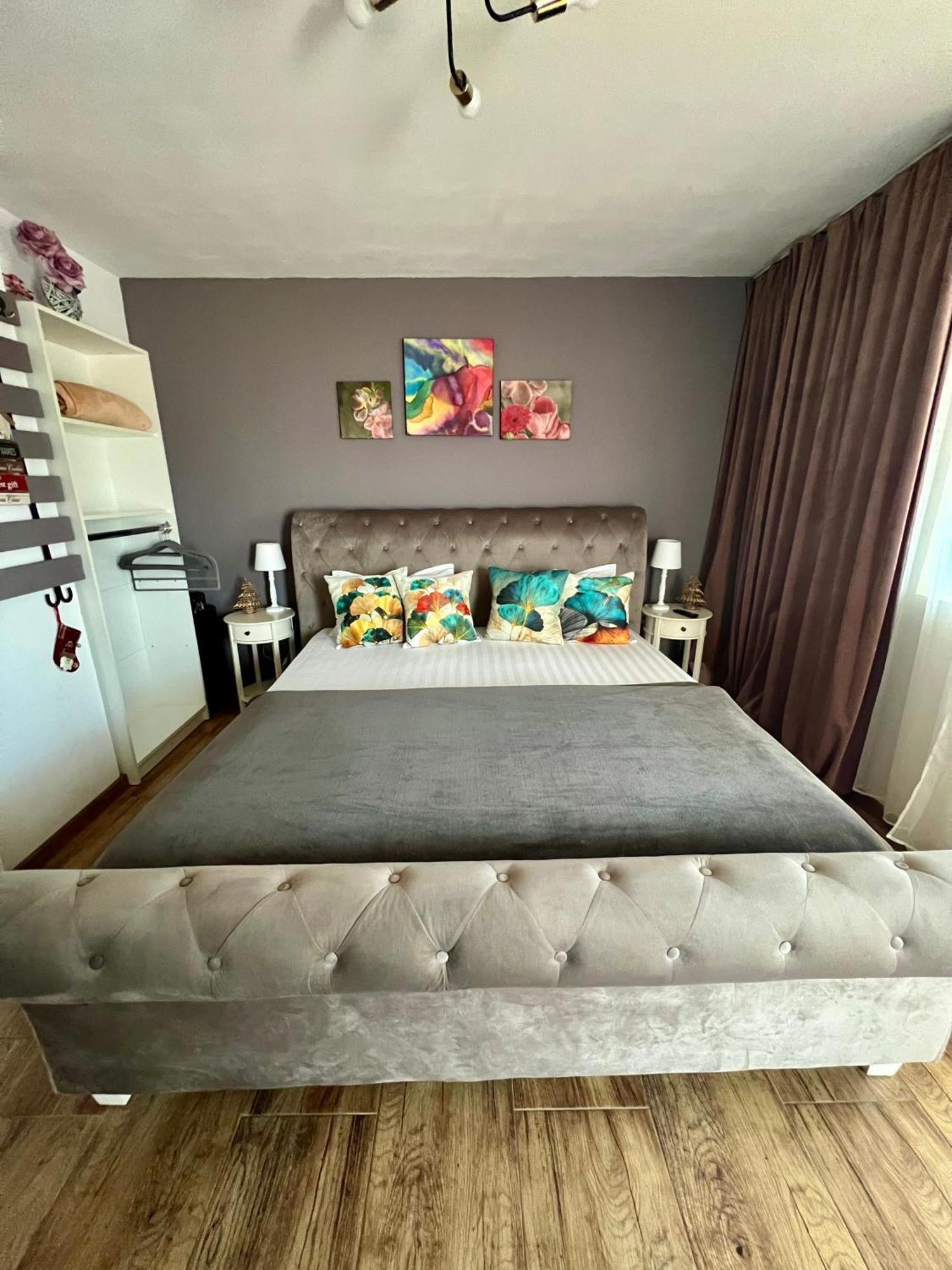 Dominic Apartment Unirii Square Timisoara Ngoại thất bức ảnh